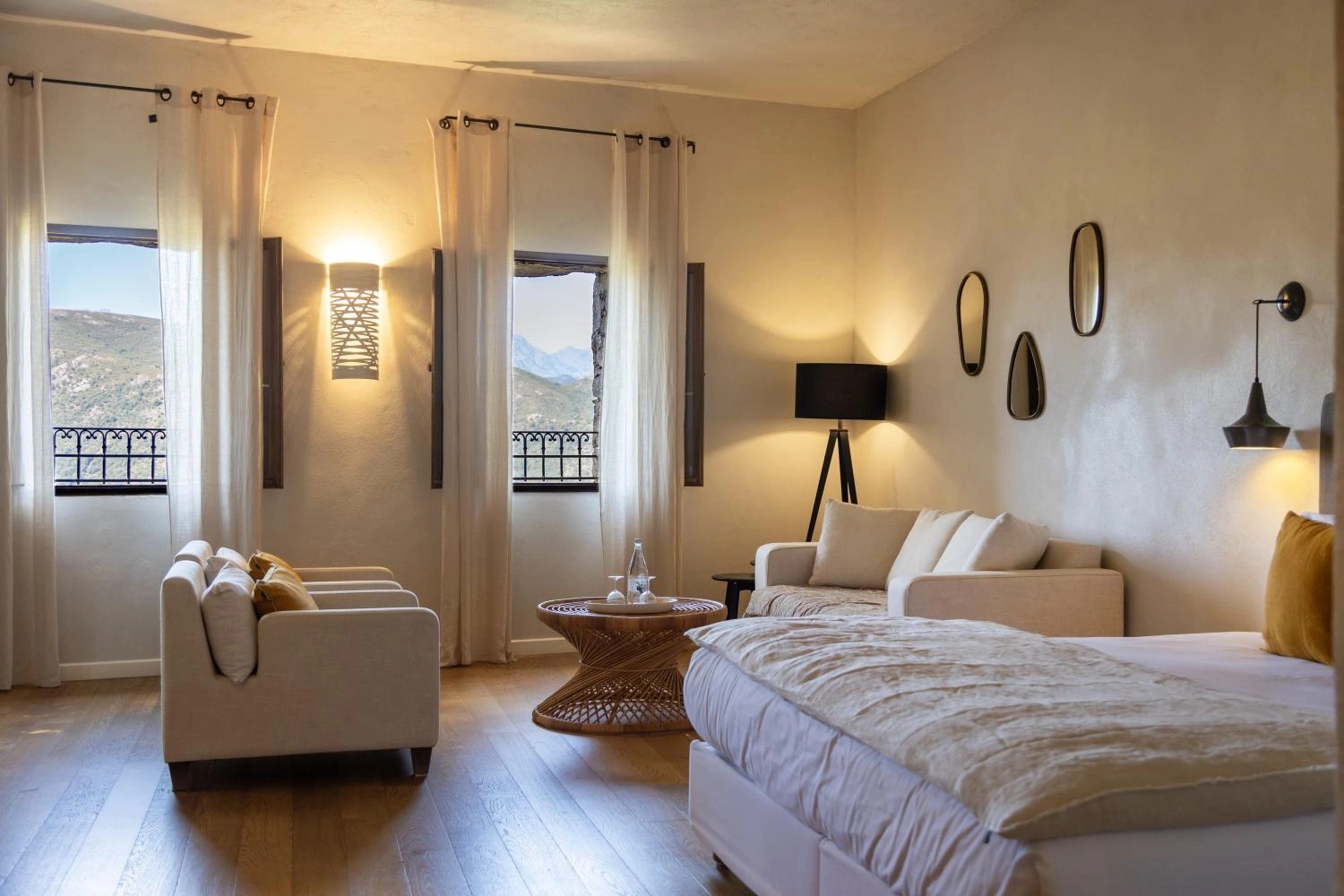 suite spacieuse avec grand salon à louer en Balagne à Lama