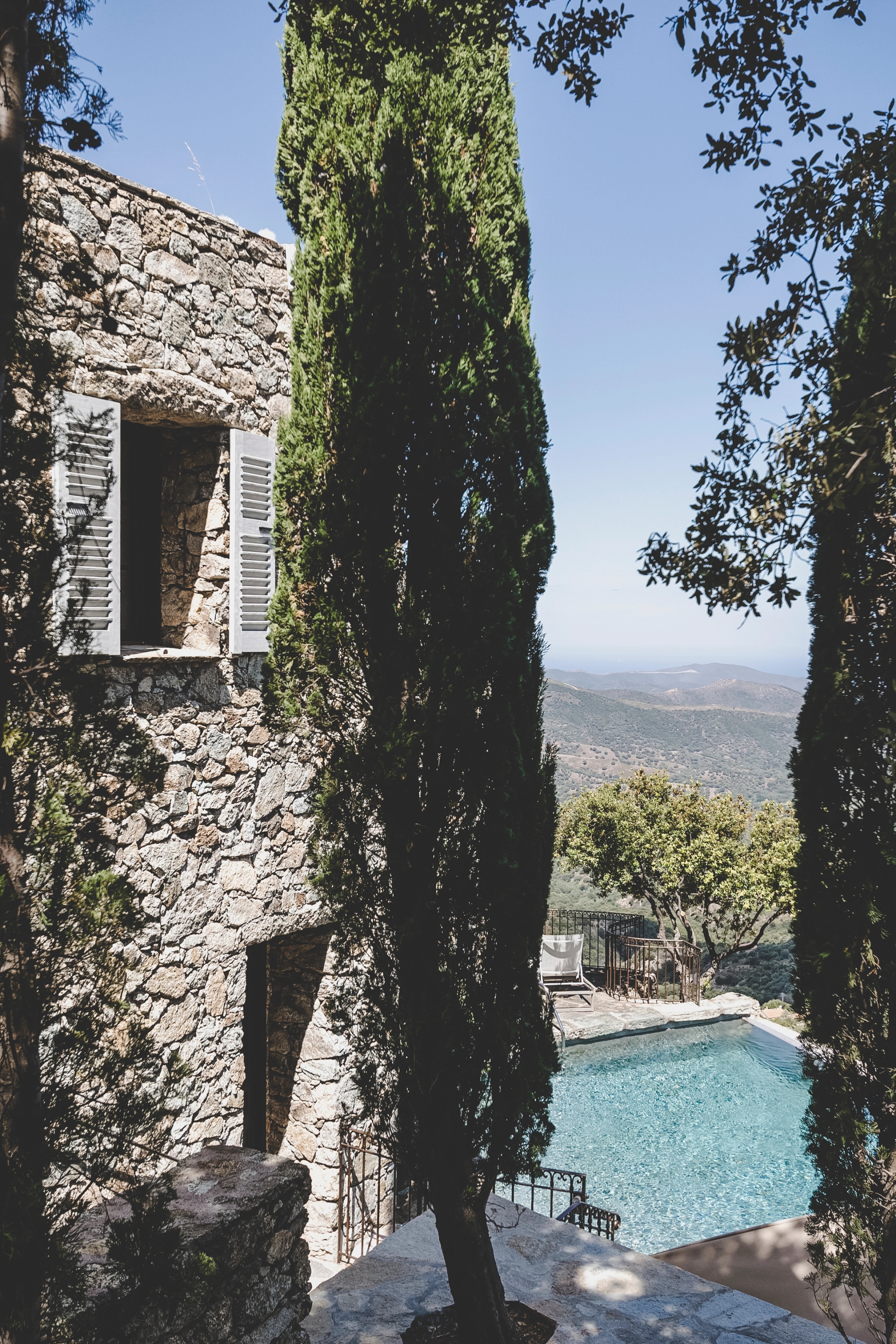 La bâtisse en pierres d'origine de l'hôtel Case Latina à Lama en Balagne